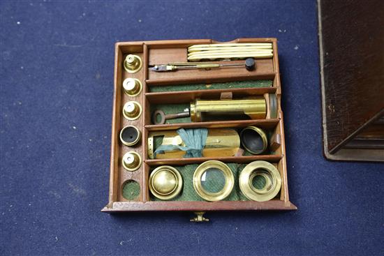 An early 19th century English brass Culpepper-type microscope, height 14in.; case height 17.5in.